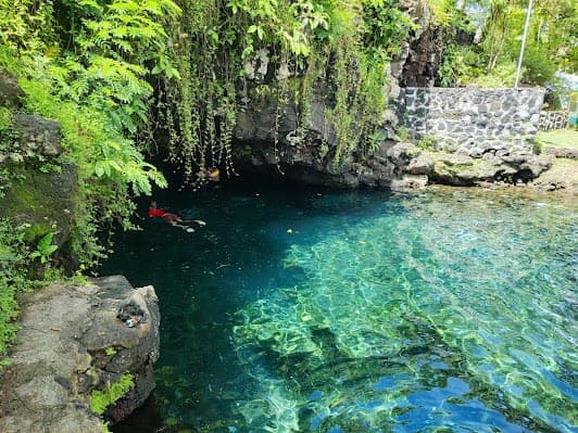 Piula Cave Pool