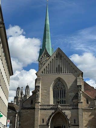 Fraumünster Church photo 6