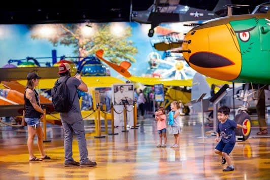 AirZoo Aerospace & Science Museum