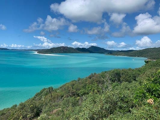 4 day itinerary in Hamilton Island, QLD itinerary cover