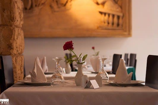 Mediterranean Food Experience at Restaurant Le Pirate