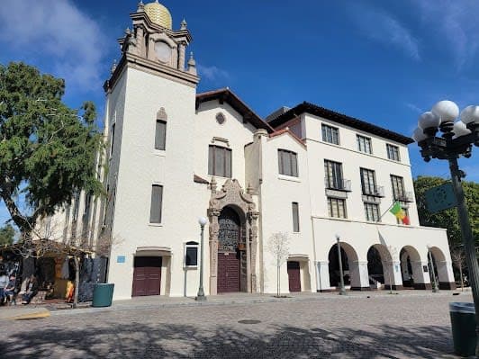 Discover the Historic Olvera Street