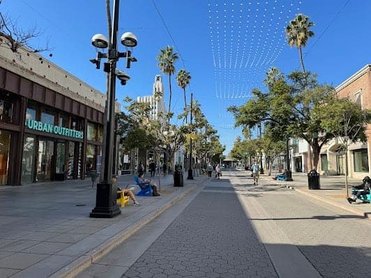 Third Street Promenade