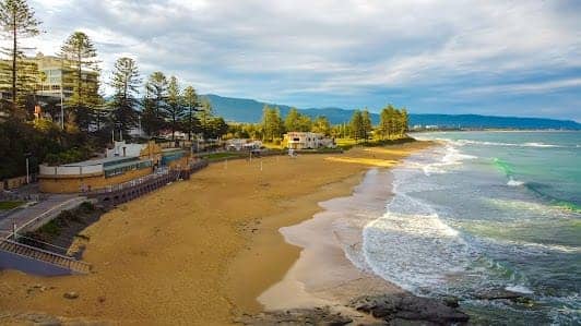 North Wollongong Beach photo 3