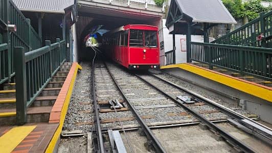 Wellington Cable Car photo 6
