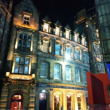 Victoria Street photo 3