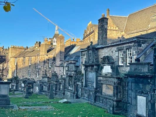 Greyfriars Kirkyard Cemetery Edinburgh photo 3