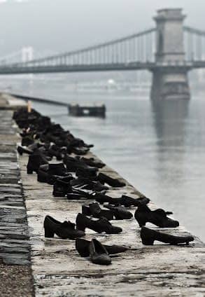Shoes on the Danube Bank photo 2