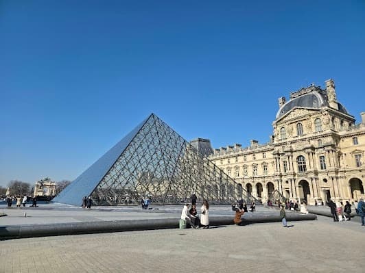 Louvre Museum