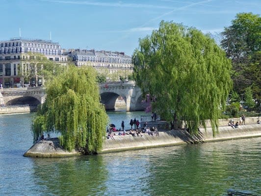 Square du Vert-Galant