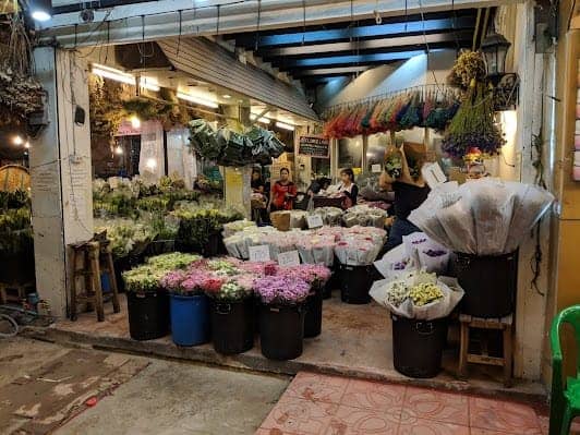 Pak Khlong Talat (Flower Market) photo 6