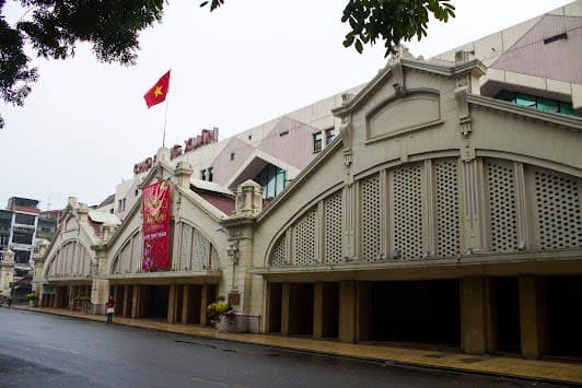 Đồng Xuân Market