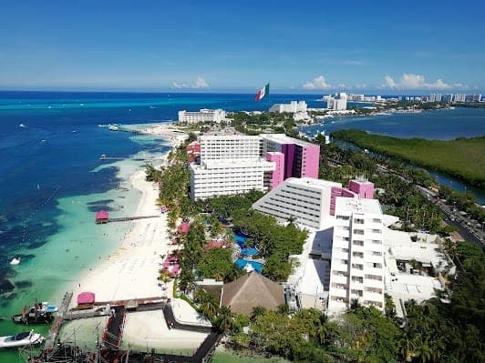 Torre Escénica del Embarcadero de Cancún