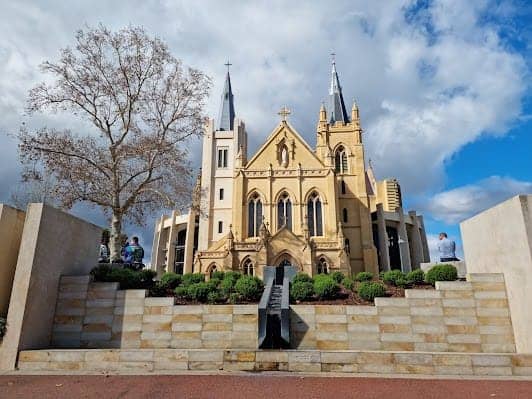 Saint Mary's Cathedral photo 2