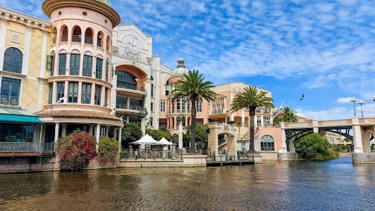 Cape Town 11-day travel plan covering Top attractions and Hidden Gems