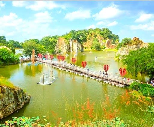 Buu Long Tourist Area
