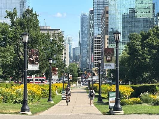 Queen's Park photo 7