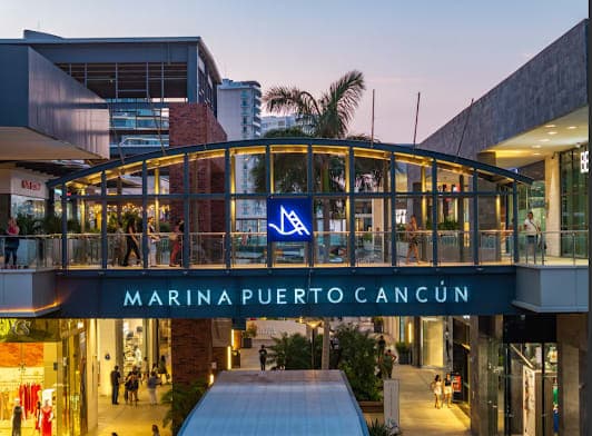 Marina Puerto Cancún