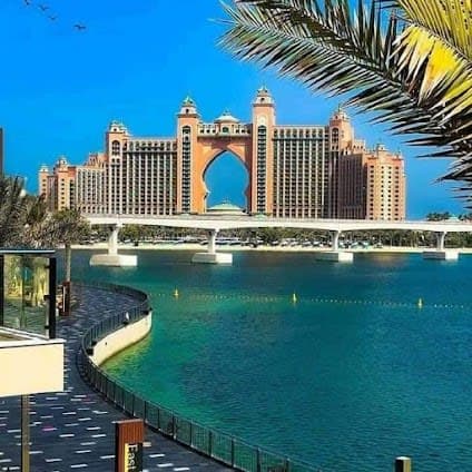 10 days in Dubai, United Arab Emirates : itinerary with Top attractions and Shopping and Nature and outdoor - 10 days travel itinerary in Dubai - United Arab Emirates, Dubai - United Arab Emirates featuring Iconic Landmark and Shopping