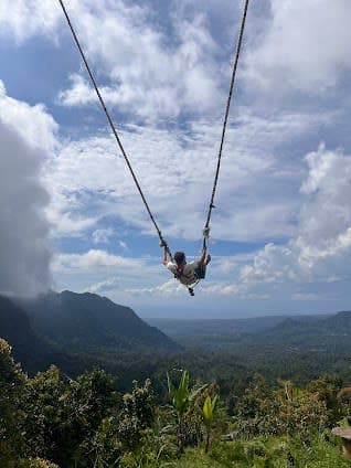 GUNUNG SARI GARDEN Swing & Valley Observation