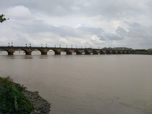 Pont de Pierre