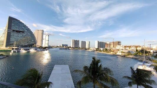 Puerto Cancún photo 7