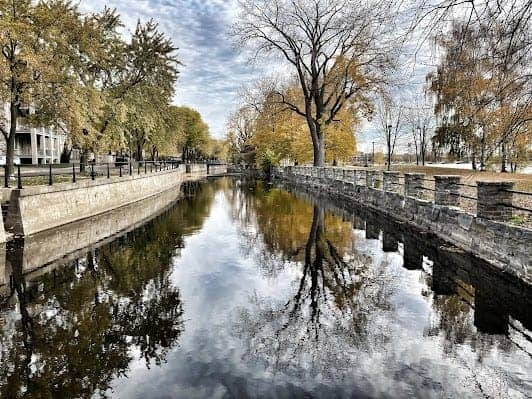 Lachine Canal photo 6