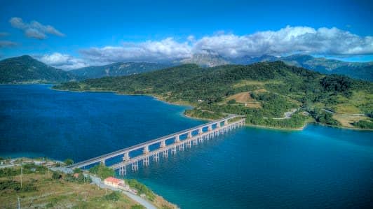 Lake Campotosto photo 4