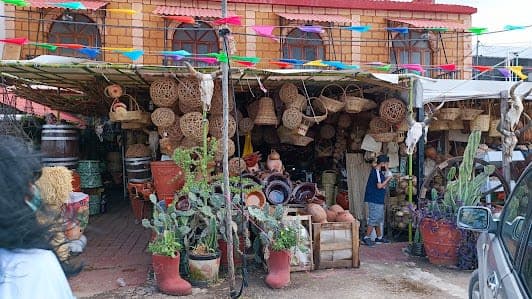 Market 23