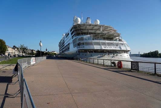 Port of the Moon Bordeaux photo 3