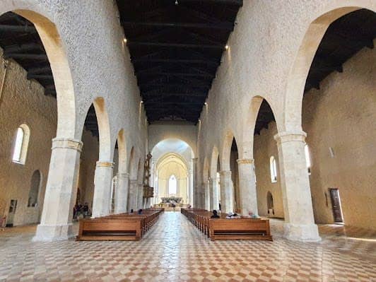 Basilica di Santa Maria di Collemaggio photo 7