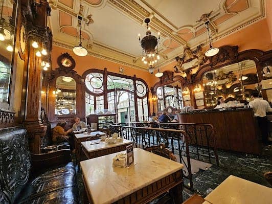 Majestic Café photo 4