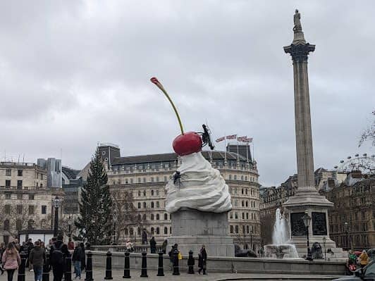 Trafalgar Square photo 4