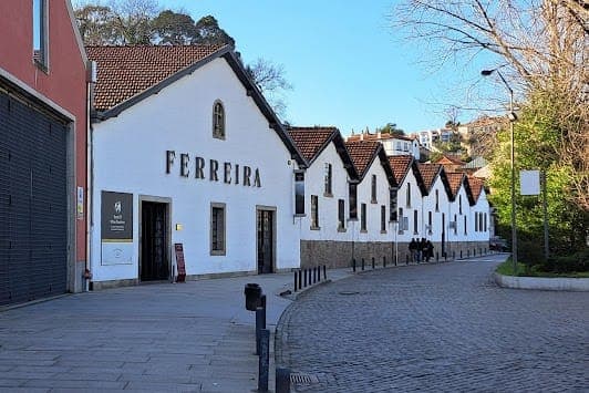 Caves Ferreira