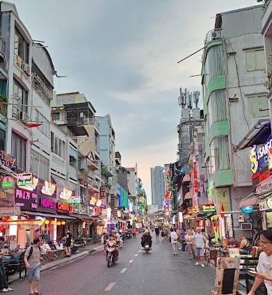 Đường Phạm Ngũ Lão