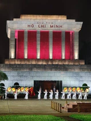 Ho Chi Minh's Mausoleum photo 4