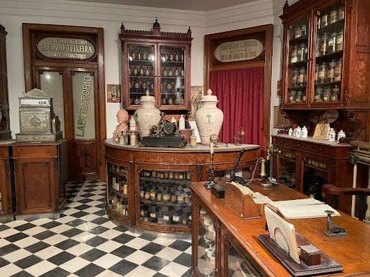 Pharmacy Museum photo 3