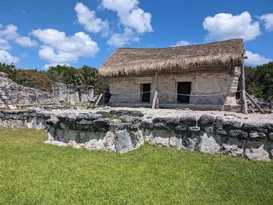 El Rey Archaeological Zone photo 2