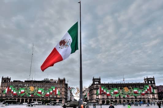 Constitution Plaza photo 2