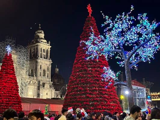 Constitution Plaza photo 3