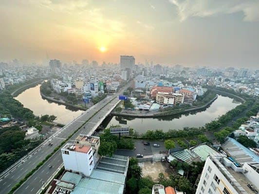 Complete 15-day guide to Ho Chi Minh City & Hanoi & Da Nang, Vietnam with Top attractions and Nature and outdoor - 15 days travel itinerary in Ho Chi Minh City, Vietnam featuring Museum and Iconic Landmark