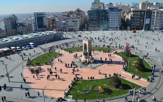Taksim Square photo 2