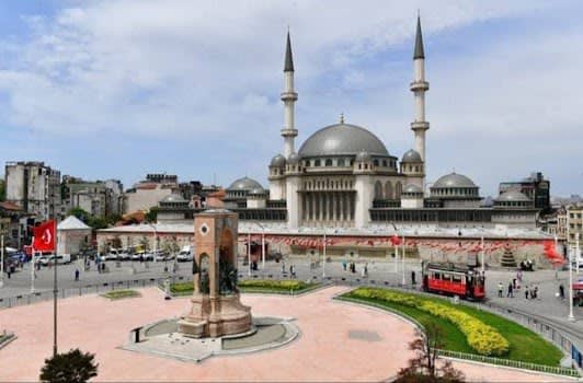 Taksim Square photo 3