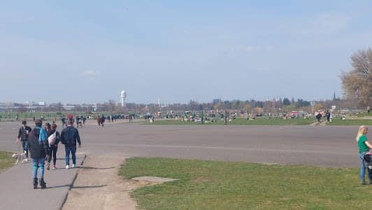 Tempelhofer Feld photo 3