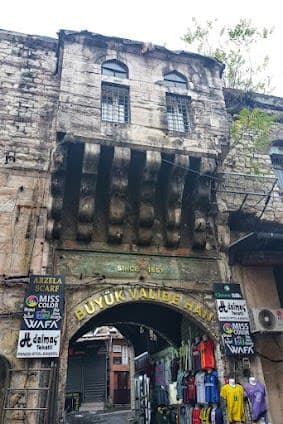 Büyük Valide Han