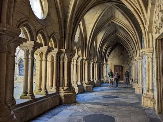 Porto Cathedral photo 4