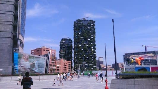 Piazza Gae Aulenti photo 3