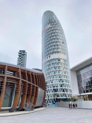 Piazza Gae Aulenti photo 5