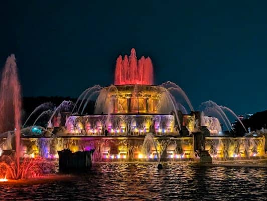Clarence F. Buckingham Memorial Fountain photo 5