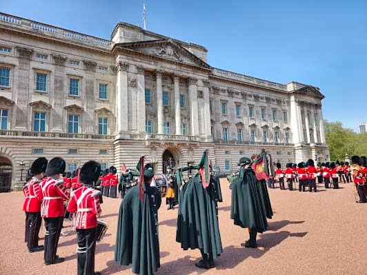 Buckingham Palace photo 7